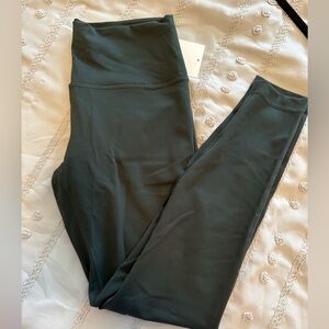 Lululemon Wondertrain leggings